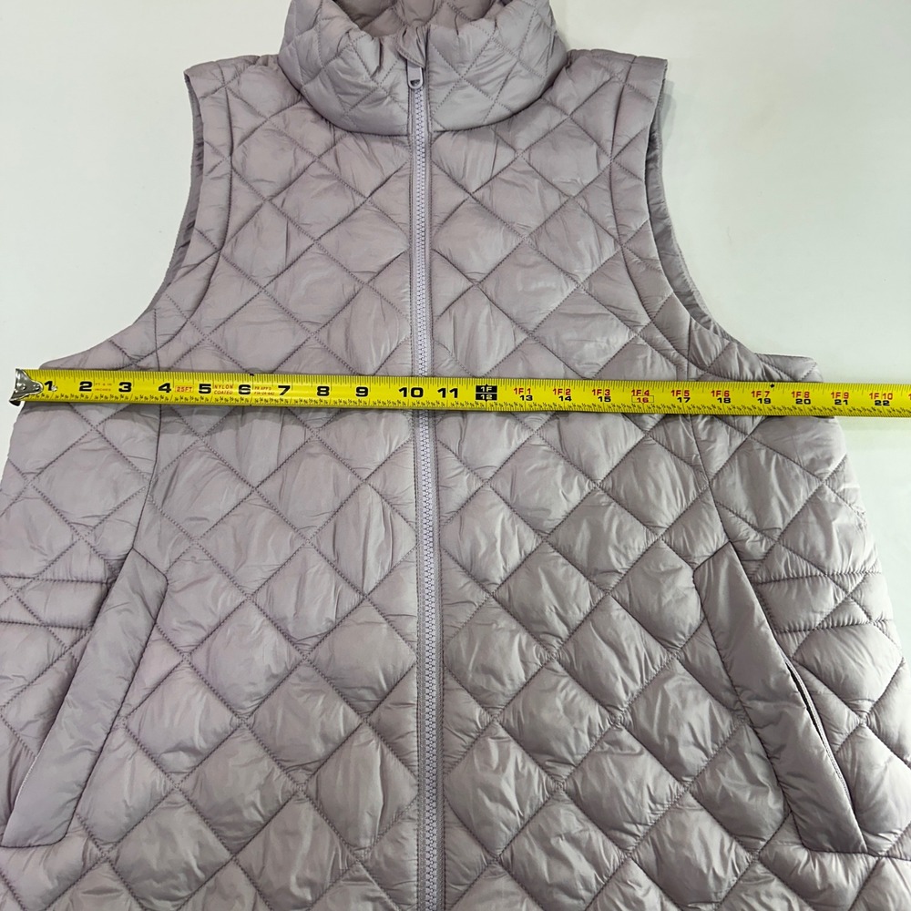 Athleta Quilted Sleeveless Puffer Vest in Pale Mauve - Picture 10 of 11